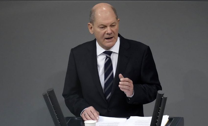  Шолц: Германија секогаш ќе ја поддржува Украина, но НАТО не смее да влезе во конфликтот