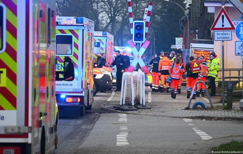 Германија: Маж со нож усмрти повеќе патници на железничката станица