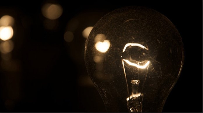  Невреме во Франција остави 75.000 луѓе без струја