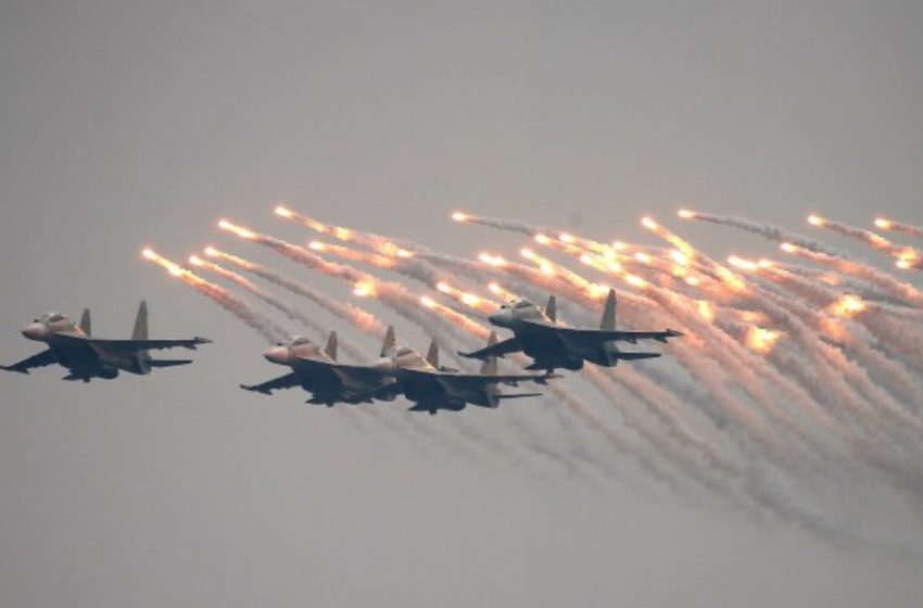  Низ цела Украина прогласена воздушна тревога, над Киев соборени дронови