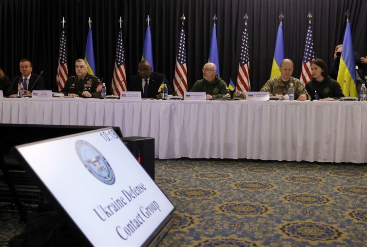  Нема да се праќаат „леопарди“ во Украина, но ќе се праќа друго оружје