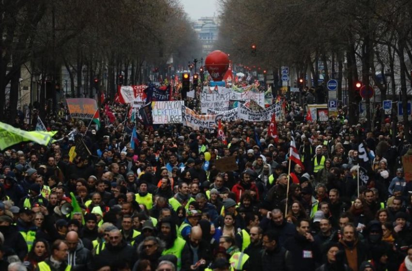  Протести во Франција поради најавената пензиска реформа
