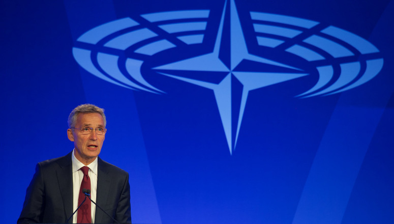  НАТО ја поздрави одлуката на Берлин да дозволи испораки на тенкови за Украина