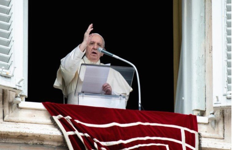  Папата Франциск ги повика христијаните да присуствуваат на заедничка молитва на плоштадот „Свети Петар“