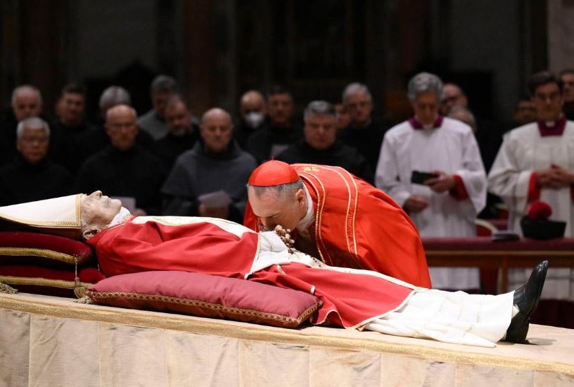  Папата Бенедикт потпишал картичка за донирање на органите по смртта, но тоа нема да се случи – еве ја причината