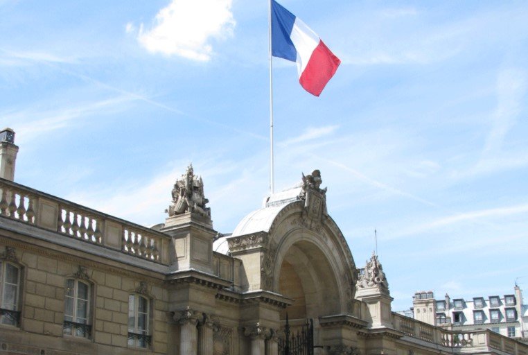  Во Париз протести поради најавените пензиски реформи