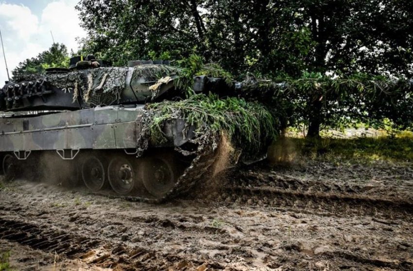  Шпигел: Шолц даде зелено светло за испорака на тенкови „Леопард“ во Украина