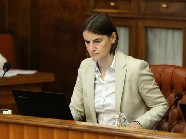  Брнабиќ: Основен услов за влез на Србија во ЕУ е да воведе санкции против Русија