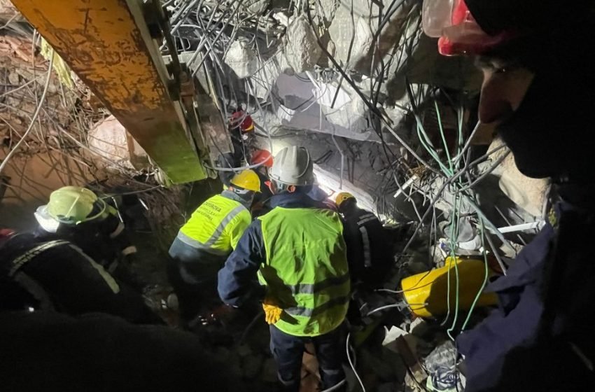  ВИДЕО: Извлечена преживеана 38-годишна жена од тимот на Дирекцијата за заштита и спасување