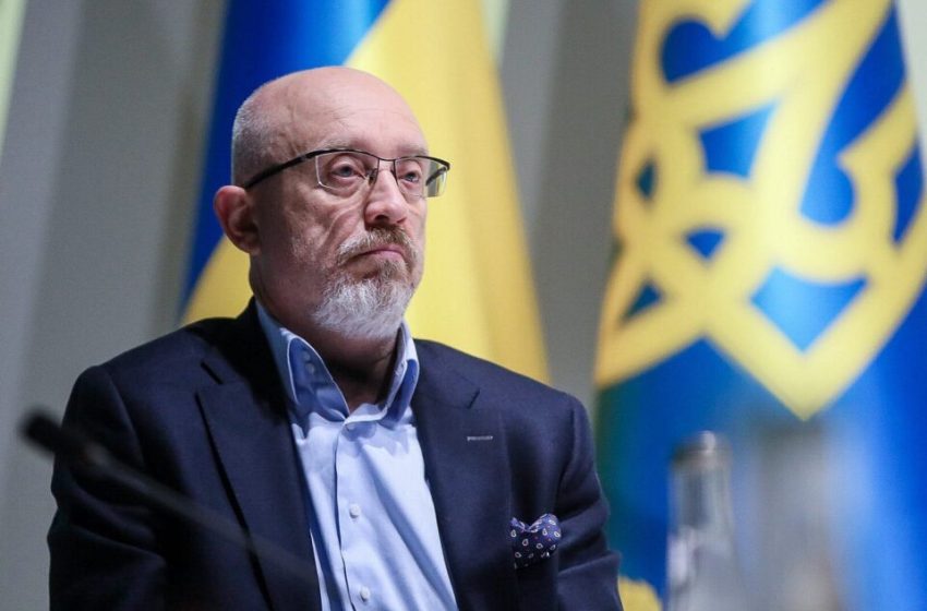  Украинскиот министер за одбрана е сменет од функција