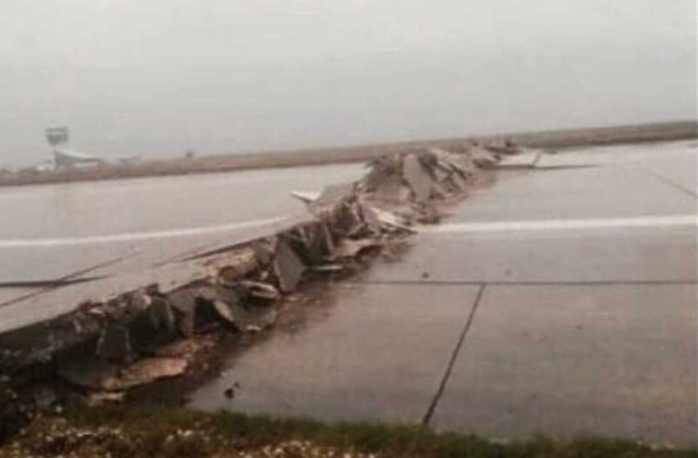  Писта на турски аеродром земјотресот ја преполови на два дела