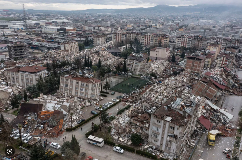  Видео:Град во Турција срамнет со земја во потресот