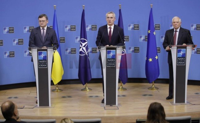  Кулеба: Снабдувањето на Украина со оружје е најголема логистичка операција од Втората светска војна