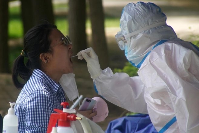  Кина: Oд почетокот на декември, смртните случаи поврзани со Ковид надминаа 80.000