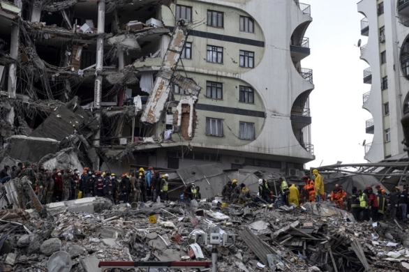  Над 16.000 загинати во земјотресот во Турција и во Сирија, клучните 72 часа поминаа