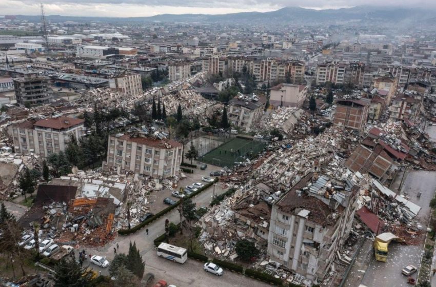  Над 43.000 загинати во земјотресот во Турција и Сирија