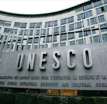  Генералната директорка на УНЕСКО бара построга регулација на социјалните мрежи