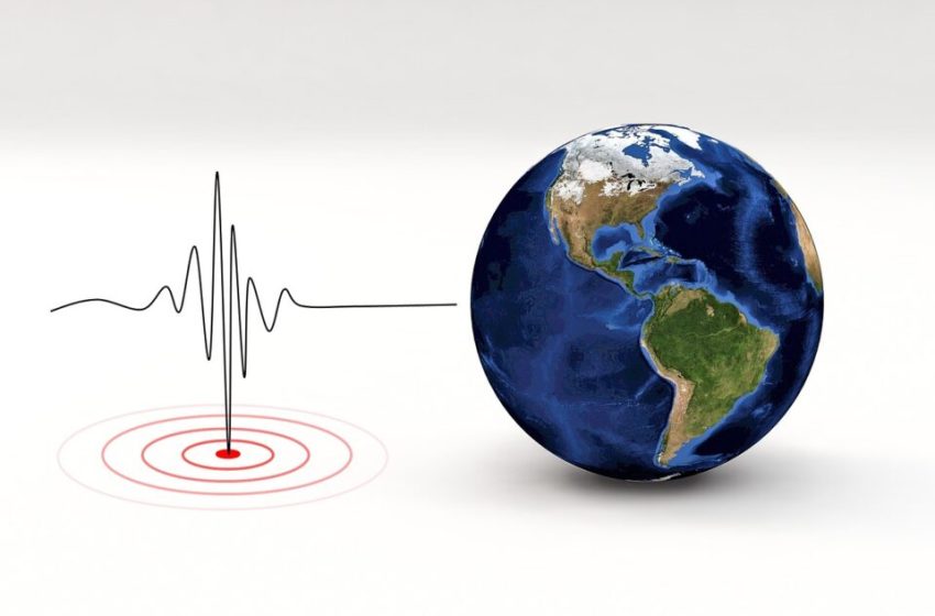  Два нови силни земјотреси ја погодија Турција
