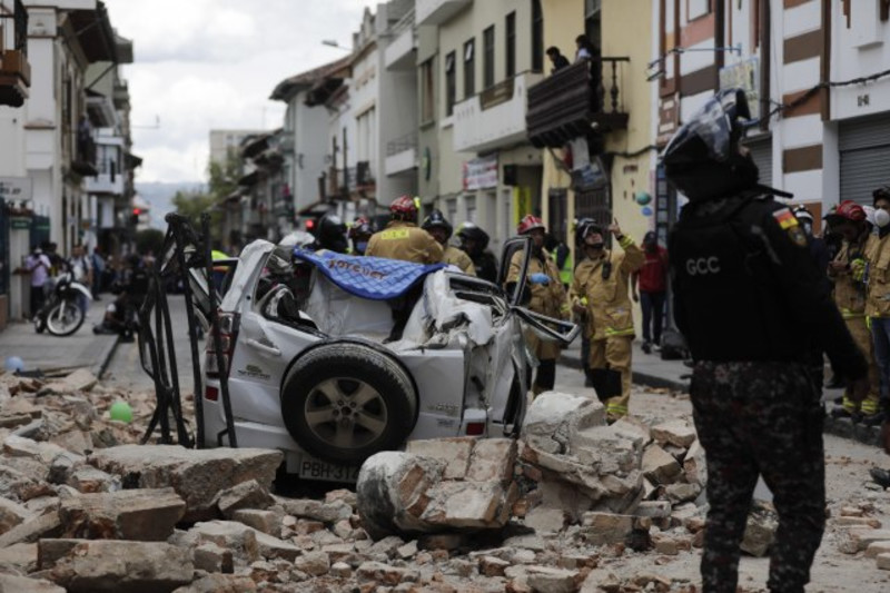  Најмалку шест луѓе загинаа по земјотресот во Еквадор