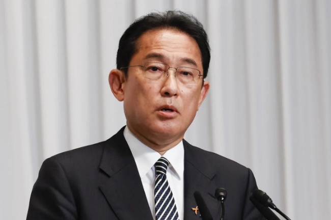  Јапонскиот премиер Кишида пристигна во ненадејна посета на Киев