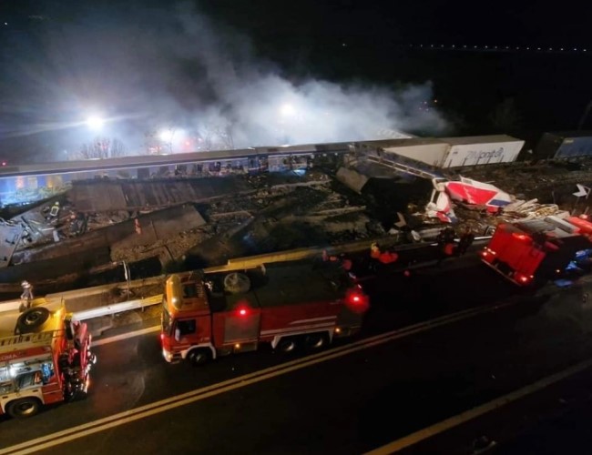  Идентификувани 54 од 57 загинати во железничката несреќа во Грција