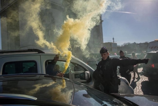  Дарманен: Во Франција се приведени 457 демонстранти