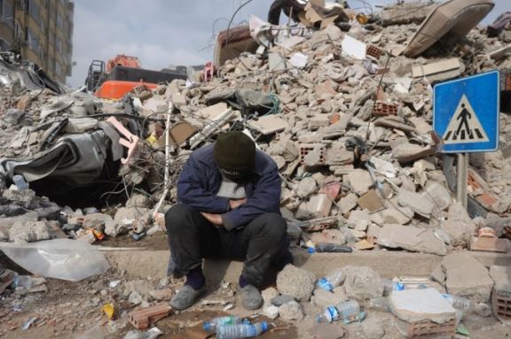  ИЛО: Приближно 828.000 луѓе во Турција и во Сирија изгубија работа по земјотресите