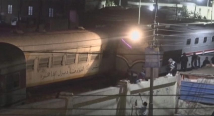  Две лица загинаа, 16 се повредени во железничка несреќа во Египет