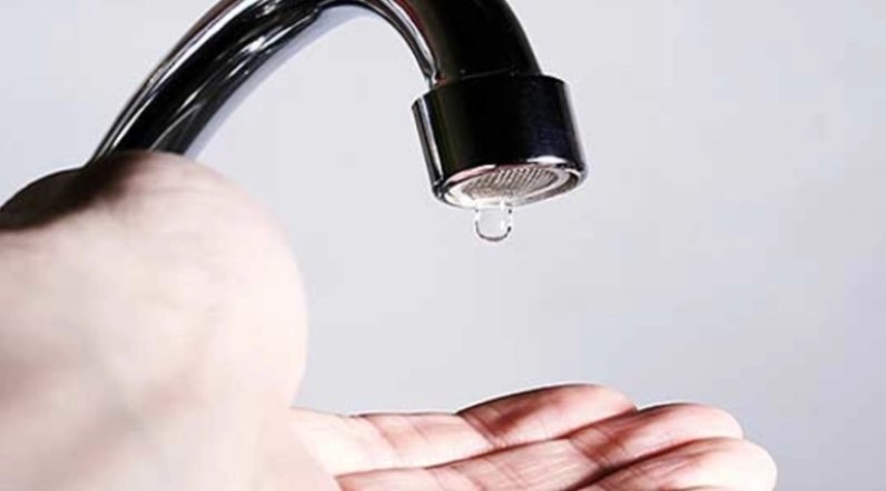  Во Франција, водата за пиење контаминирана со пестицид забранет во 2019 година