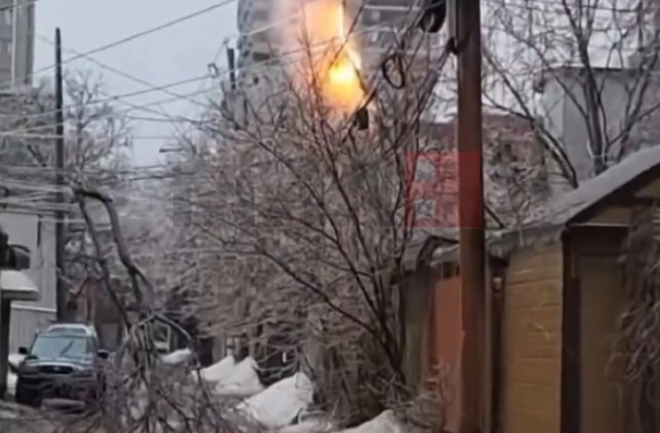  Стотици илјади домови во Канада сè уште се без струја поради ледената бура