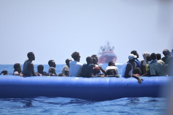  Тунис спаси 14.000 мигранти за три месеци