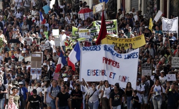  Повеќе од 1,5 милиони луѓе учествуваа во протестите во Франција