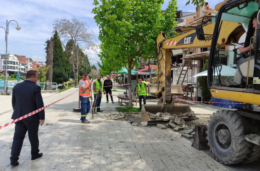  Почна реконструкција на шеталиштето на реката Црни Дрим во Струга