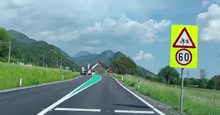  Што означуваат зелените ленти што се појавија на патиштата во Словенија?
