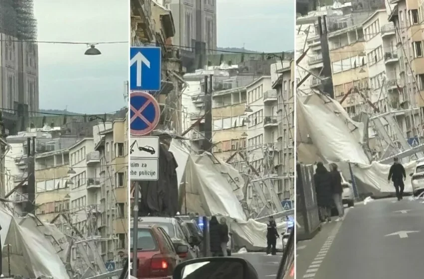 (Видео) Се урна скеле од зграда во центарот на Загреб, постои можност некој да е затрупан, објавија хрватските медиуми