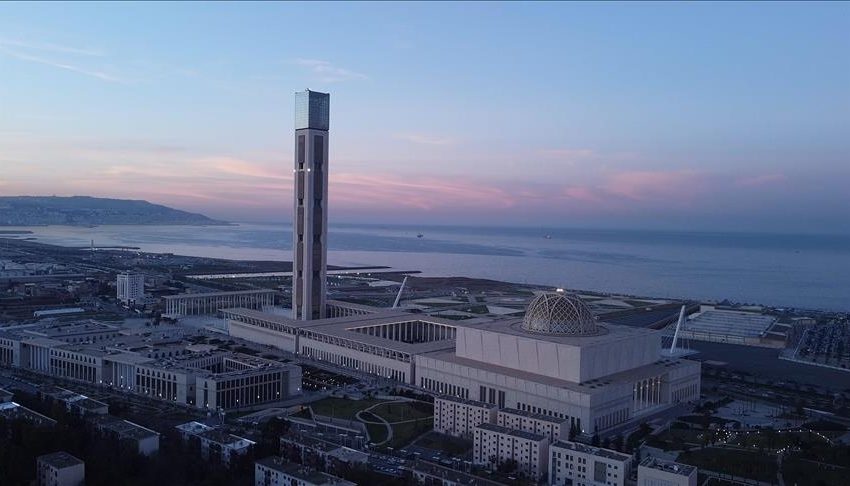  Во Алжир отворена најголемата џамија во Африка и една од најголемите во светот