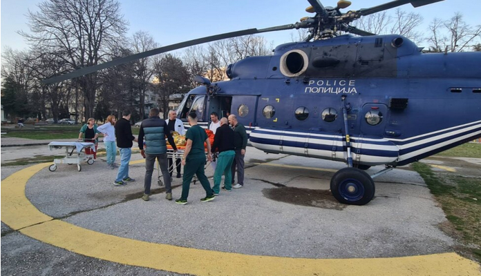  ВИДЕО Полициски хеликоптер пренесе повредено лице од Шар Планина до Клиничкиот центар во Скопје