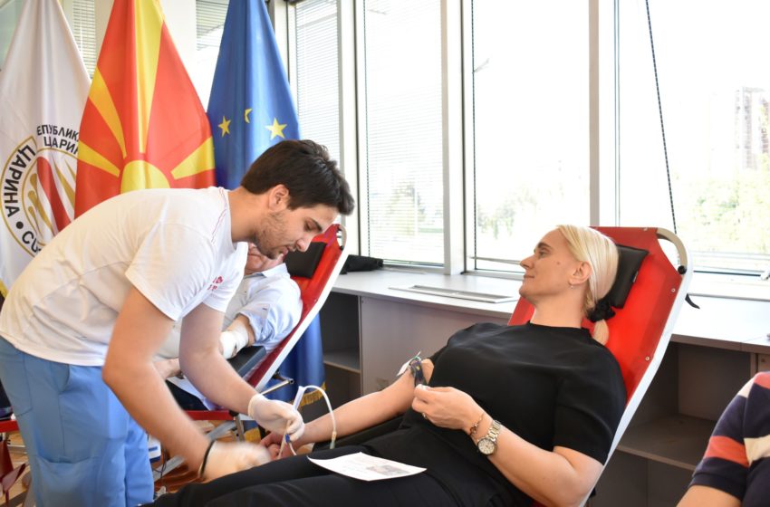  Царинска управа со крводарителска акција за Денот на Царината