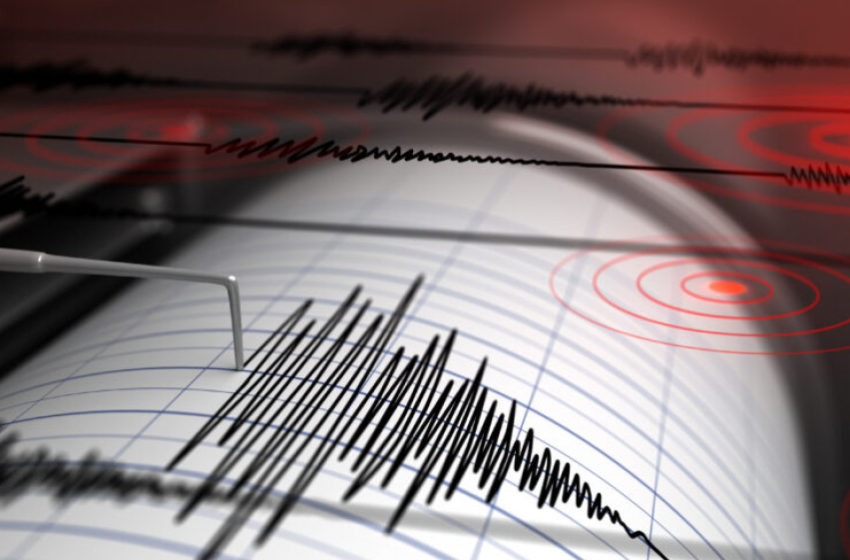  Силен земјотрес ја погоди централна Турција