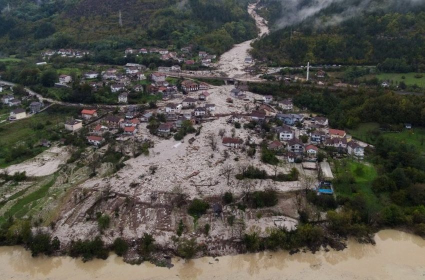  Продолжува потрагата по уште четири исчезнати лица во поплавеното подрачје на БиХ