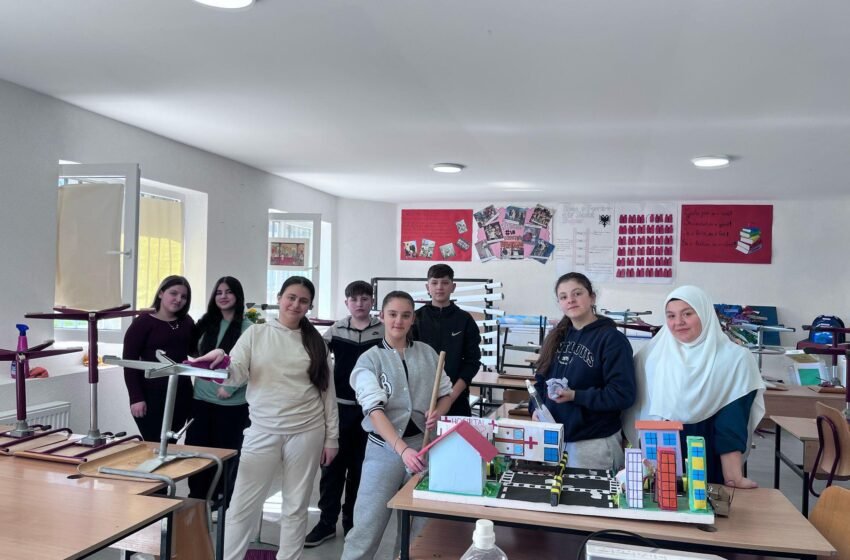  Учениците од ‘Мурат Лабуништи’ го одбележаа Светскиот ден на екологијата