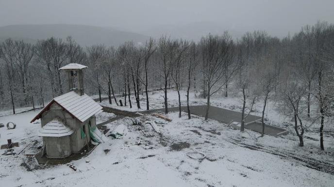  Снег ја покри Србија: Температурата се спушти до нула степени