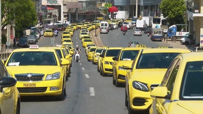  Таксистите во Атина започна 24-часовен штрајк
