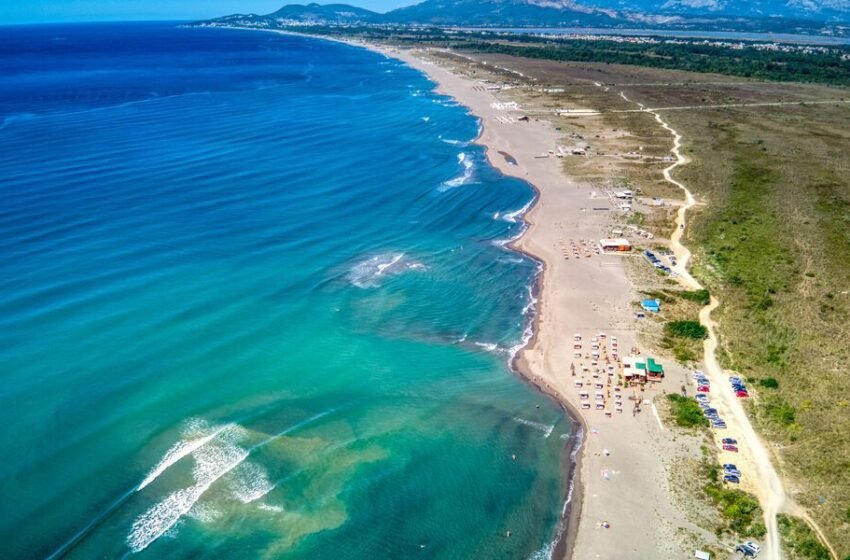  Абазовиќ: Нема да дозволиме никој да ни го земе Улцињ