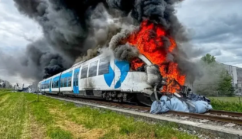  Страшна несреќа во Австрија- воз удри во камион од Хрватска, па се запали (ФОТО)