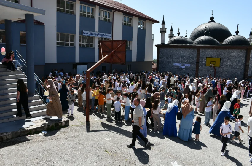  Бајрамски Базар 2025 во ОУ „Мурат Лабуништи“ – Лабуништа