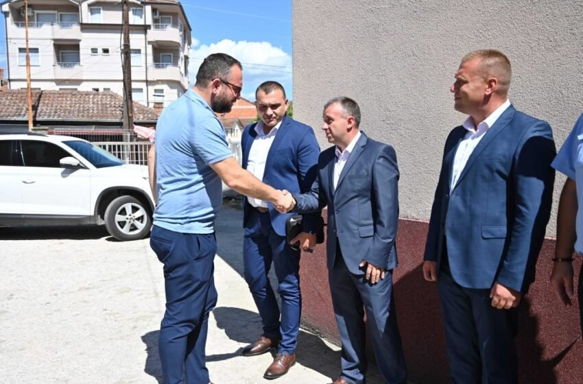  Тошковски во посета на СВР Охрид и ОВР Струга