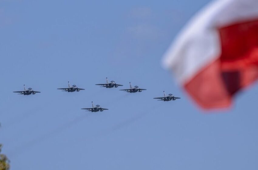  Полска ги подигна борбените авиони и ги затвори аеродромите поради руските напади