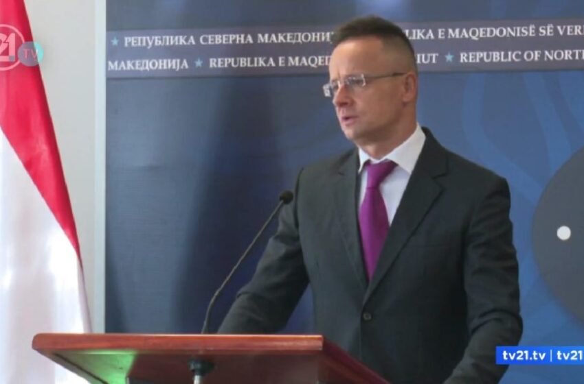  Сијарто: Трамп е единствена надеж за крај на војната во Украина