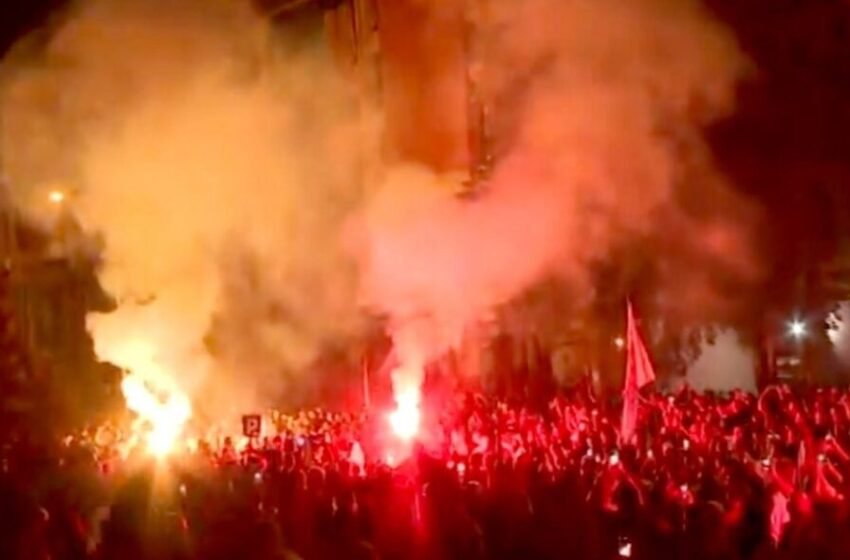  Инциденти на протестот во Нови Сад – Дачиќ: Масовен напад на полицијата, ужасно насилство